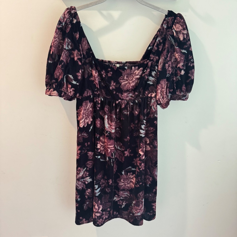 Urban Outfitters Floral Velvet Mini Dress Purple Black Puff Sleeve Smocked Small